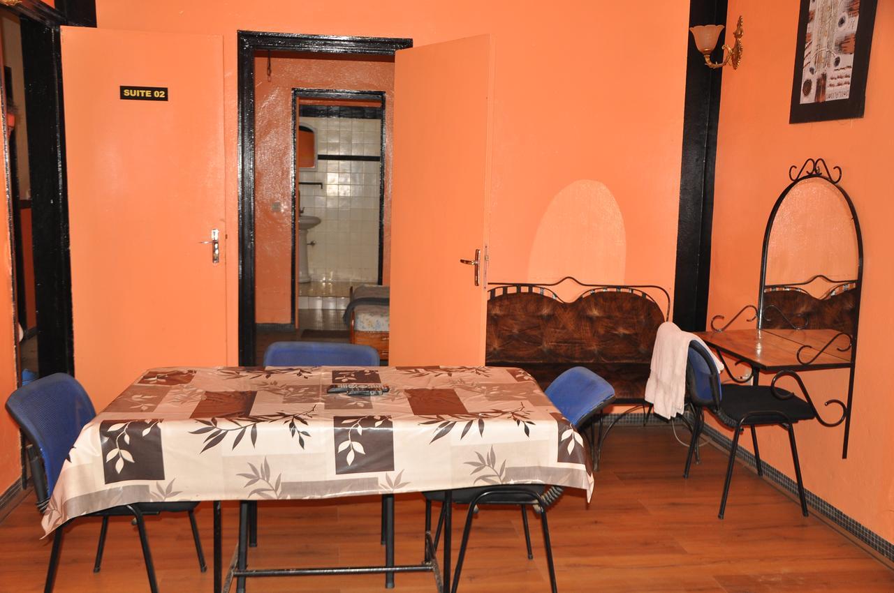 Chez Agnes Hotel Dakar Exterior photo